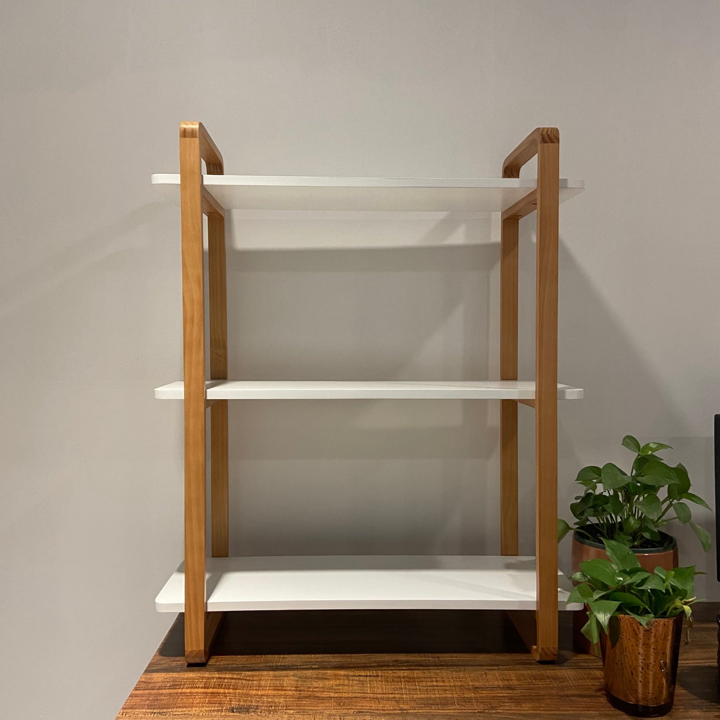 GLSCASA 3-tiers Wooden Bookshelf, Modern Open Bookcase with Solid Wood Frame, Freestanding Bookshelf Storage Organizer for Home Office Living Room